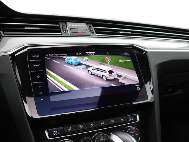 Volkswagen PASSAT Variant 1.4 TSI 218pk DSG PHEV GTE Business · SOH 90,1% · Panoramadak · Camera · Head-Up Display · Keyless · Stoelverwarming · Apple/Android Car Play ·