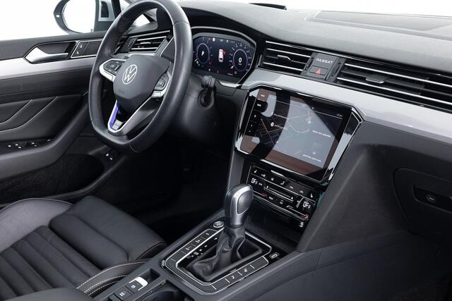 Volkswagen PASSAT Variant 1.4 TSI PHEV GTE | LEDER | PANORAMADAK | VIRTUAL DASH | Trekhaak .