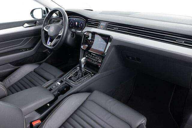Volkswagen PASSAT Variant 1.4 TSI PHEV GTE | LEDER | PANORAMADAK | VIRTUAL DASH | Trekhaak .