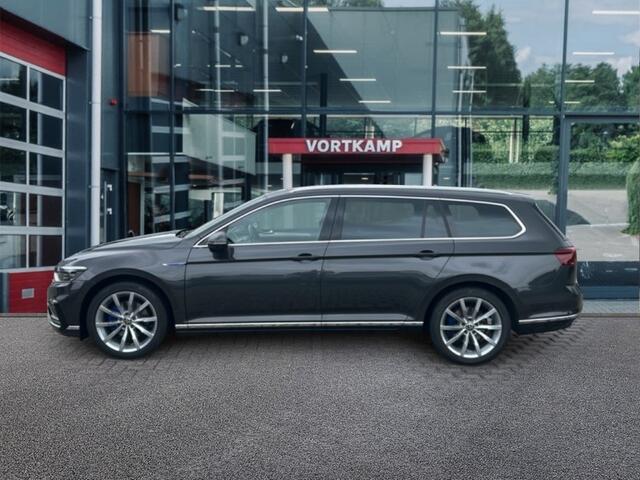 Volkswagen PASSAT 1.4 TSI DSG GTE PANO-DAK/TREKHAAK/LEDER/360CAMERA/E-KLEP/IQ-LIGHTS