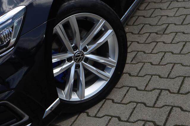Volkswagen PASSAT Variant 1.4 TSI PHEV GTE | Pano | Trekhaak | 360 Camera |