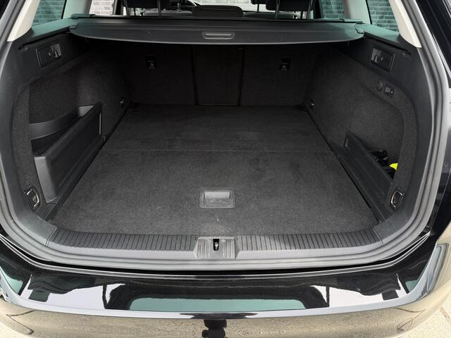 Volkswagen PASSAT Variant 1.4 TSI PHEV GTE Business | Pano | Elek. Trekhaak | Head-Up | Carplay | LED | Camera | Navi