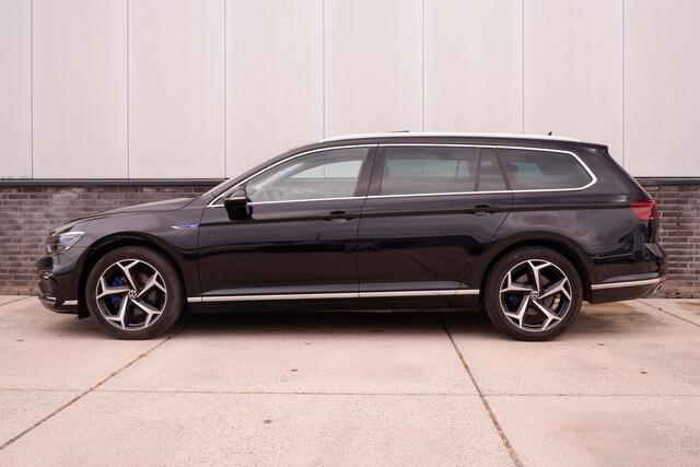 Volkswagen PASSAT Variant 1.4 TSI PHEV GTE Business | Pano | Elek. Trekhaak | Head-Up | Carplay | LED | Camera | Navi