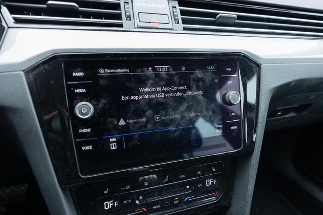 Volkswagen PASSAT Variant 1.4 TSI PHEV GTE Business | Plug-in Hybrid | Trekhaak | Lederen Bekleding | Stoelverwarming | LED Koplampen | Cruise Control Adaptief | Achteruitrijcamera | Parkeersensoren | Stoelmassage