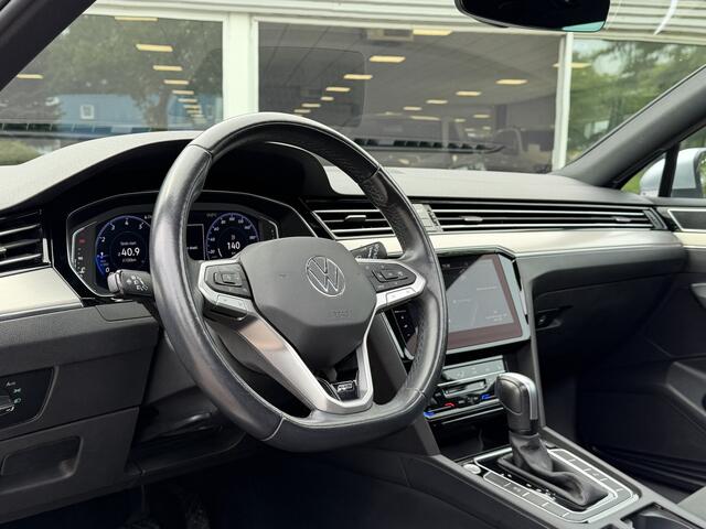 Volkswagen PASSAT Variant 1.5 TSI R-Line Business + | Panodak | ACC | Camera | Keyless