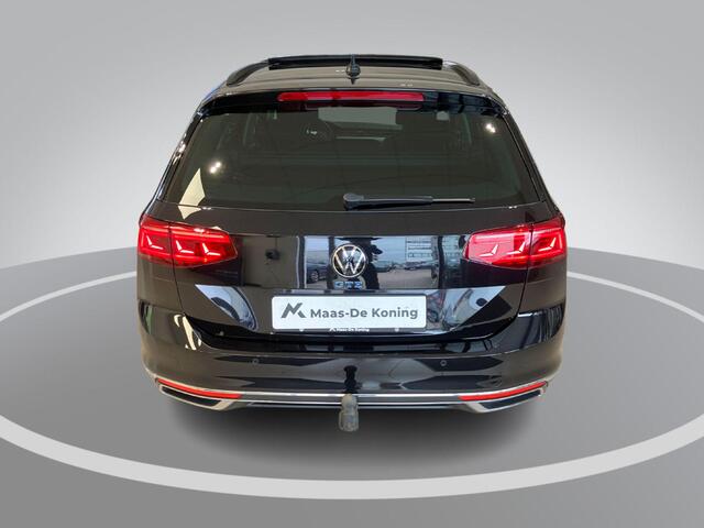 Volkswagen PASSAT Variant 1.4TSIeHybrid 160kW/218PK GTE Business · Panoramadak · Camera · Stoelverwarming · Navigatie · Trekhaak · Apple/Android Car Play ·