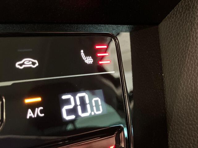 Volkswagen PASSAT Variant 1.4TSIeHybrid 160kW/218PK GTE Business · Panoramadak · Camera · Stoelverwarming · Navigatie · Trekhaak · Apple/Android Car Play ·