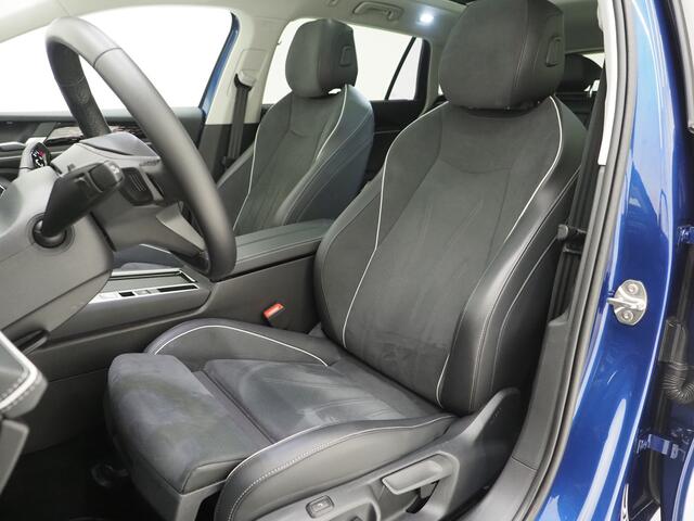 Volkswagen PASSAT Variant 1.5 eHybrid Elegance | Panoramadak | Leder/Alcantara | Trekhaak | Harman/Kardon | HUD | 360 | Keyless