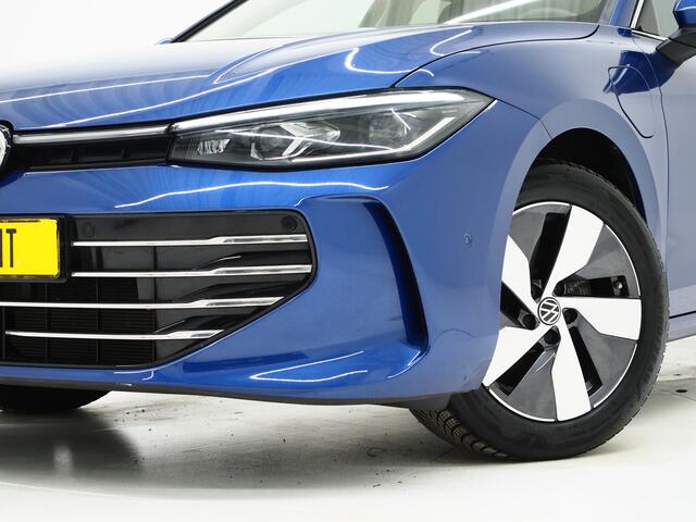 Volkswagen PASSAT Variant 1.5 eHybrid Elegance | Panoramadak | Leder/Alcantara | Trekhaak | Harman/Kardon | HUD | 360 | Keyless
