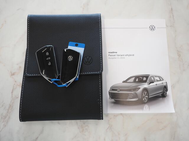 Volkswagen PASSAT Variant 1.5 eHybrid Elegance | Panoramadak | Leder/Alcantara | Trekhaak | Harman/Kardon | HUD | 360 | Keyless
