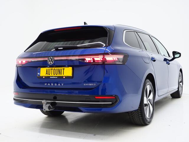 Volkswagen PASSAT Variant 1.5 eHybrid Elegance | Panoramadak | Leder/Alcantara | Trekhaak | Harman/Kardon | HUD | 360 | Keyless