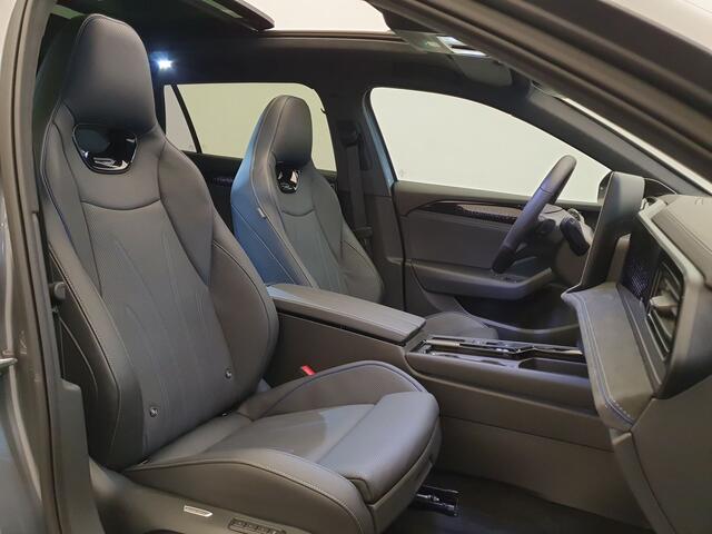 Volkswagen PASSAT Variant 1.5 eHybrid 272pk DSG/AUT R-Line Wegklapbare trekhaak, Harman/Kardon, Leder, Pano