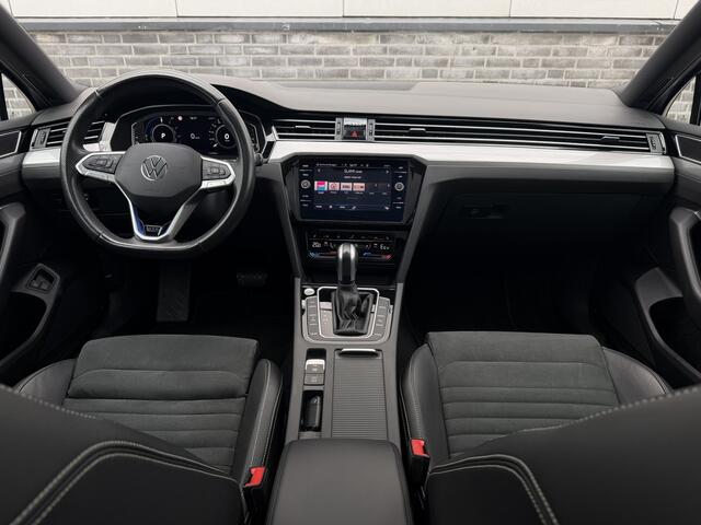 Volkswagen PASSAT Variant 1.4 TSI PHEV GTE Business | Pano | Elek. Trekhaak | Head-Up | Carplay | LED | Camera | Navi | Alcantara