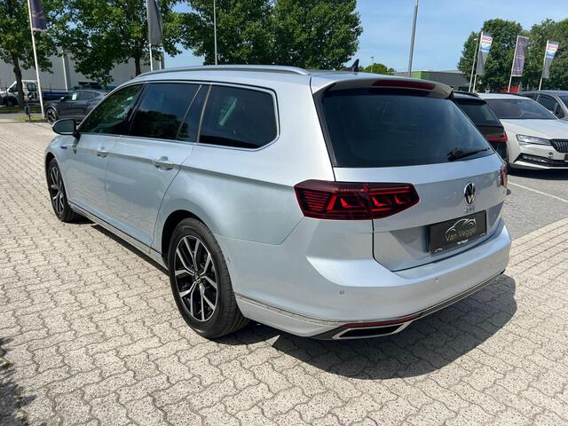 Volkswagen PASSAT Variant 1.4 TSI GTE Highline head up, virtual, trekhaak, cruise, navi