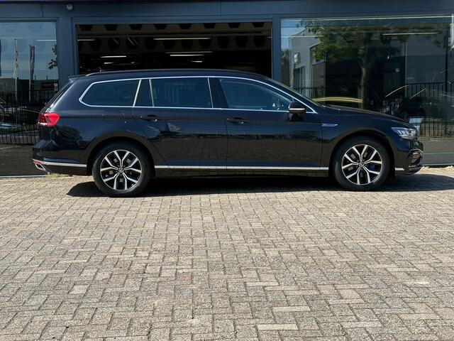 Volkswagen PASSAT Variant 1.5 eHybrid Business Alcantara | SOH 95% | Massage | Adaptive Cruise | GTE | 12 MND Garantie | Afleverbeurt |