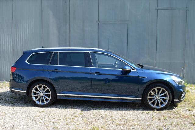 Volkswagen PASSAT Variant 1.5 TSI Elegance Business R