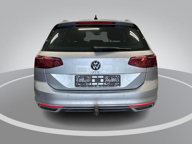 Volkswagen PASSAT 1.4 TSI 218pk DSG PHEV GTE Business · Camera · Inklap. Trekhaak · Matrix LED · Stoelverwarming · Dodehoeksensor · Elek. Achterklep ·