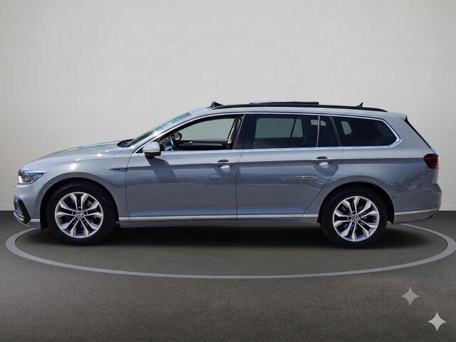 Volkswagen PASSAT 1.4 TSI PHEV GTE Business Automaat | trekhaak | Schuifdak | Full LED | Stoelverwarming | Ergo stoel met massage | Navigatie | Camera | Adapt. Cruise Controle | Blind Spot detectie