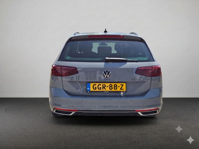 Volkswagen PASSAT 1.4 TSI PHEV GTE Business Automaat | trekhaak | Schuifdak | Full LED | Stoelverwarming | Ergo stoel met massage | Navigatie | Camera | Adapt. Cruise Controle | Blind Spot detectie