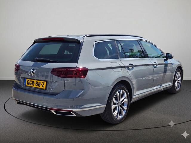 Volkswagen PASSAT 1.4 TSI PHEV GTE Business Automaat | trekhaak | Schuifdak | Full LED | Stoelverwarming | Ergo stoel met massage | Navigatie | Camera | Adapt. Cruise Controle | Blind Spot detectie
