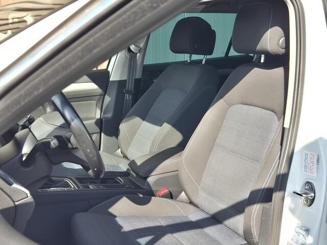 Volkswagen PASSAT Variant 1.4 TSI PHEV GTE Business | BTW | Pano | Camera | Trekhaak | LED | 18''