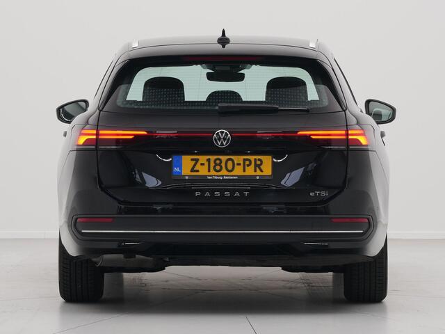 Volkswagen PASSAT Variant 1.5 eTSI 150pk DSG Business Trekhaak | Massage | Camera | Full-LED