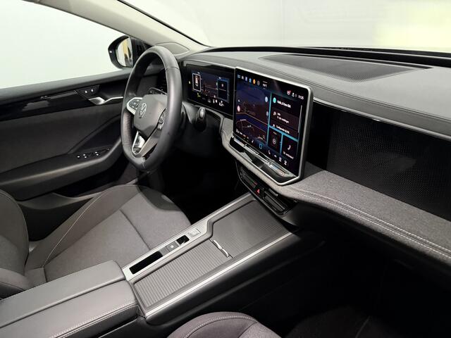 Volkswagen PASSAT Variant 1.5 Hybrid Business Camera, Navi, Stoelverwarming, Cruise control, Keyless start, Virtual desk, 1 jaar garantie .
