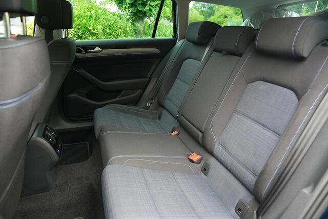 Volkswagen PASSAT 1.4 TSI PHEV GTE Pano