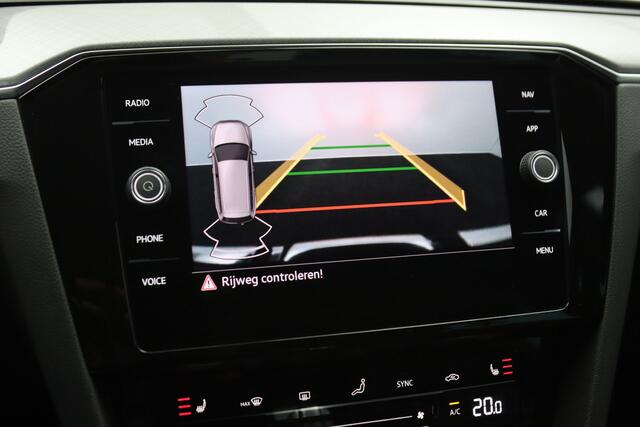 Volkswagen PASSAT Variant 1.4 TSI PHEV GTE 218 PK, Trekhaak, Leder, Adap. Cruise Control, Winterpakket, Carplay