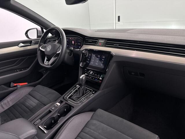 Volkswagen PASSAT Variant 1.5 TSI R-Line Business + DSG Automaat | Panoramadak | Trekhaak | Elektrische Stoelen