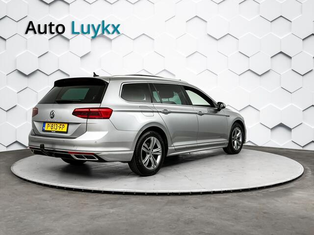 Volkswagen PASSAT Variant 1.5 TSI R-Line Business + DSG Automaat | Panoramadak | Trekhaak | Elektrische Stoelen