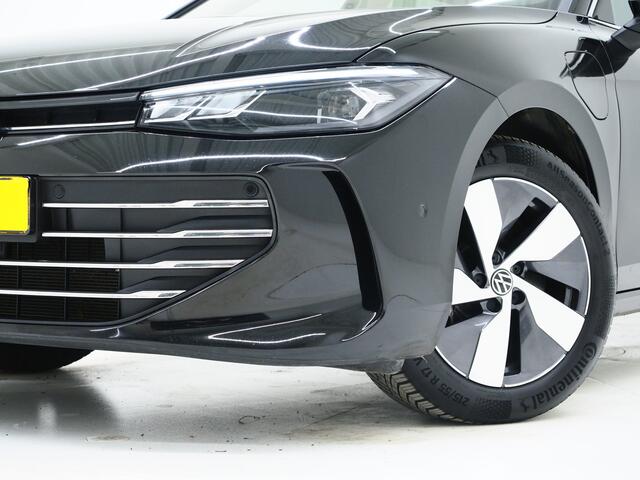 Volkswagen PASSAT Variant 1.5 eHybrid 204PK | Leder/Alcantara | Massage | Stoelkoeling | Trekhaak | HUD | 360 | Keyless