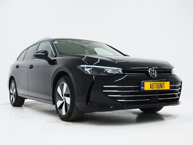 Volkswagen PASSAT Variant 1.5 eHybrid 204PK | Leder/Alcantara | Massage | Stoelkoeling | Trekhaak | HUD | 360 | Keyless