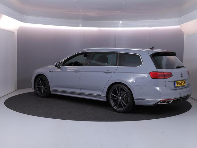 Volkswagen PASSAT Variant 1.5 TSI R-Line Business + 150pk DSG| Pano-dak| Luxe lederen interieur| Matrix LED