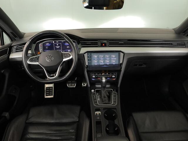 Volkswagen PASSAT Variant 1.5 TSI R-Line Business + 150pk DSG| Pano-dak| Luxe lederen interieur| Matrix LED