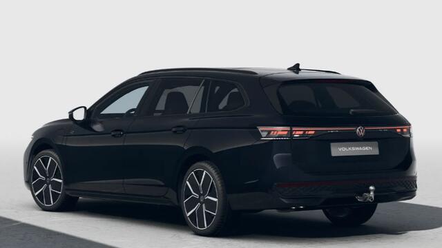 Volkswagen PASSAT Variant 1.5 eHybrid 272PK DSG R-Line Edition / Resterende Fabrieksgarantie tot 23-09 2030 / Trekhaak / Leer / Panoramadak / 19'' LMV / VW