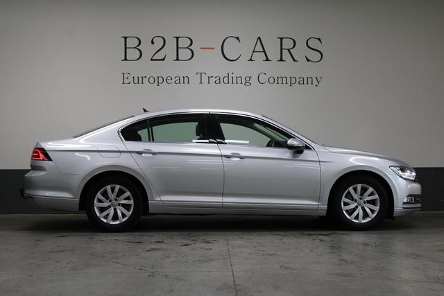 Volkswagen PASSAT 1.6 TDI Comfortline Business | LED | Navi | ACC