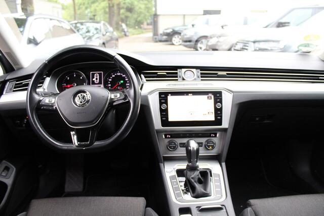 Volkswagen PASSAT 1.6 TDI Comfortline Business | LED | Navi | ACC