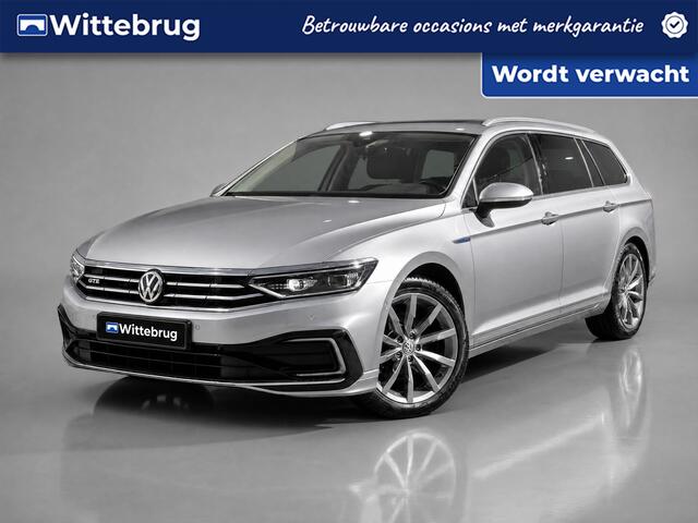 Volkswagen PASSAT Variant 1.4 TSI PHEV 218PK GTE Business / Panoramadak / Standkachel / Memory Seat / Digitale Cockpit / LED Matrix / Stoelverwarming V+A / Head-Up Display / Achteruitrijcamera