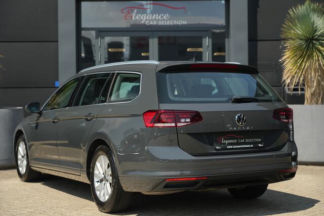 Volkswagen PASSAT Variant 1.5 TSI Business 150pk Navigatie/Camera/AdaptieveCruiseControl