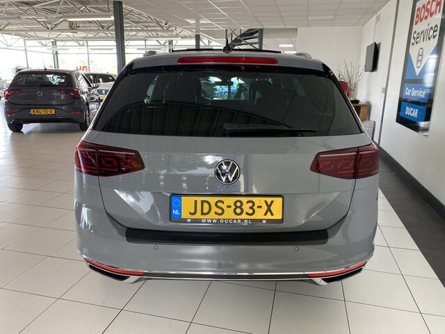 Volkswagen PASSAT Variant 1.4 TSI PHEV GTE Business Panodak / Trekhaak / Alcantara bekleding / elec achterklep /