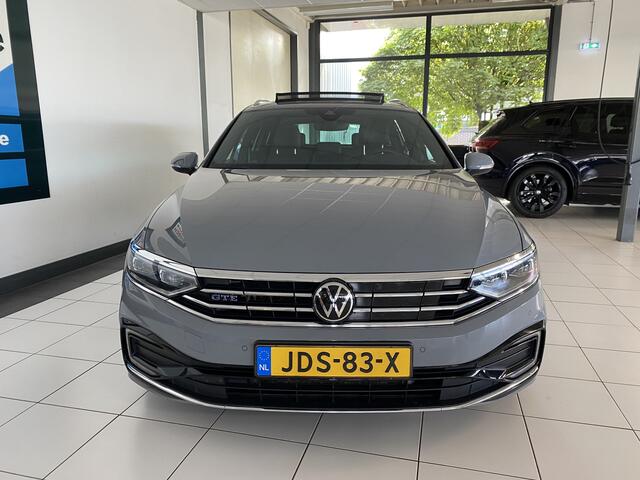 Volkswagen PASSAT Variant 1.4 TSI PHEV GTE Business Panodak / Trekhaak / Alcantara bekleding / elec achterklep /