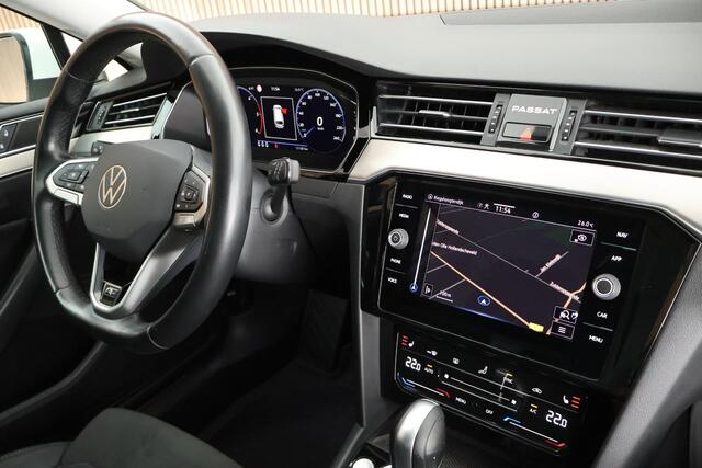 Volkswagen PASSAT Variant 2.0 TDI DSG 150pk R-Line Business Camera Stoelverwarming Virtual Cockpit