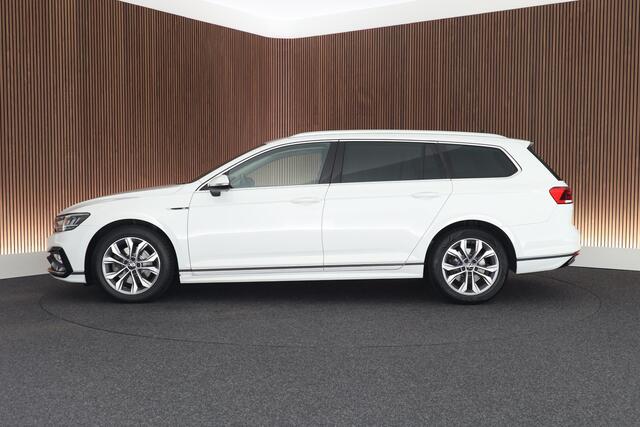 Volkswagen PASSAT Variant 2.0 TDI DSG 150pk R-Line Business Camera Stoelverwarming Virtual Cockpit