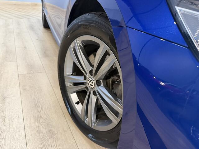 Volkswagen PASSAT 1.5 TSI Elegance Business R Airco ECC | R Line | Virtual | Navigatie | Stoel Verwarming | Isofix | NAP