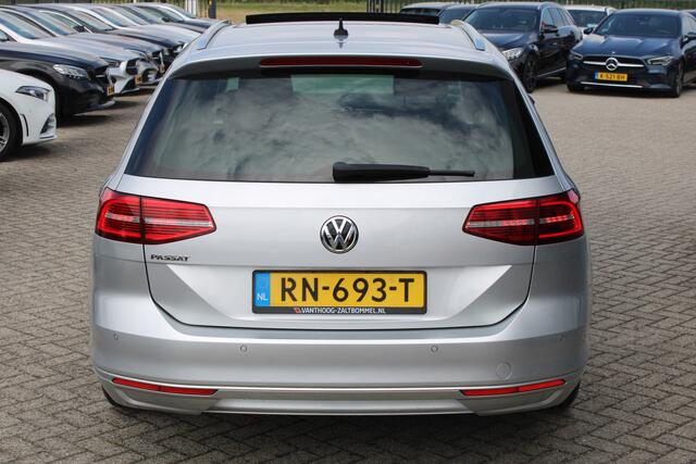 Volkswagen PASSAT Variant 1.4 TSI Comfortline Business PANORAMADAK LEDER TREKHAAK CAMERA