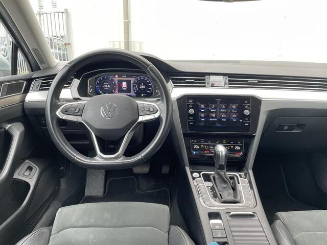 Volkswagen PASSAT Variant 1.5 TSI Business | Automaat | Trekhaak | Stoelverwarming | Head-up-Display | Adaptieve Cruise Control | Apple Carplay & Android Auto