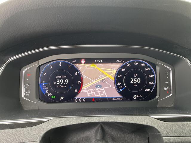 Volkswagen PASSAT Variant 1.5 TSI Business | Automaat | Trekhaak | Stoelverwarming | Head-up-Display | Adaptieve Cruise Control | Apple Carplay & Android Auto