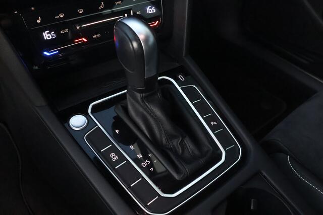 Volkswagen PASSAT 1.5 TSI R-Line Business + IQ.Light/Leder/Navi/Virtual Cockpit/App-Connect/Camera/ACC/18''