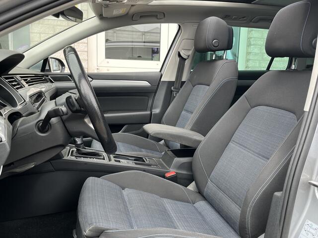 Volkswagen PASSAT Variant 1.4 TSI PHEV GTE Business / AUTOMAAT/ PANO/ TREKHAAK/ ADAPTIVE CRUISE/ APP-CONNECT/ PARK.SENSOR.V+A/ CAMERA/ STOELVERWARM./ ERGO COMFORT/ KEYLESS/ CLIMA/ NAVI/ 18'' LMV